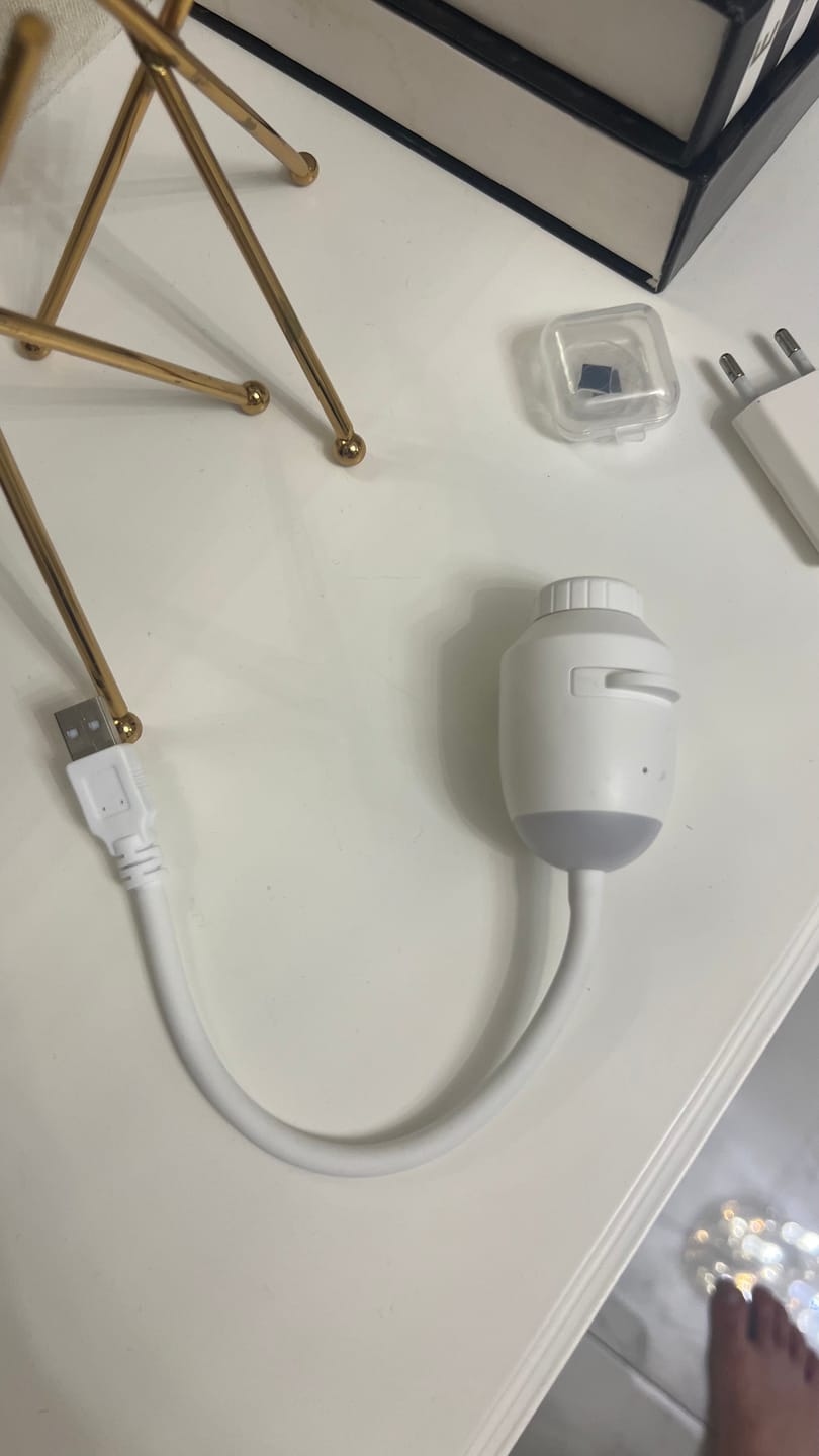 Customer photo review of USB Galaksi Projektör 2’si 1 Arada – LED Gece Lambası – 360° Ayarlanabilir 3 Değiştirilebilir Filmli LED Projektör