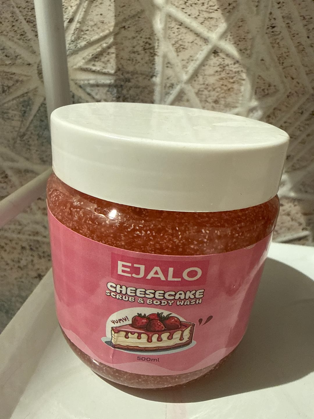 Customer photo review of Ejalo Body Scrub & Wash - 500ml