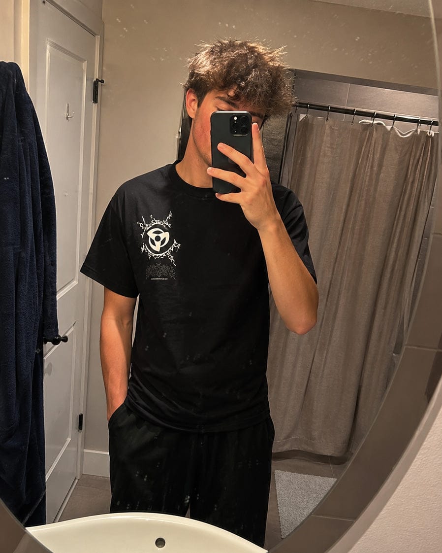 Customer photo review of Naruto | Hatake Kakashi Heavyweight T-Shirt