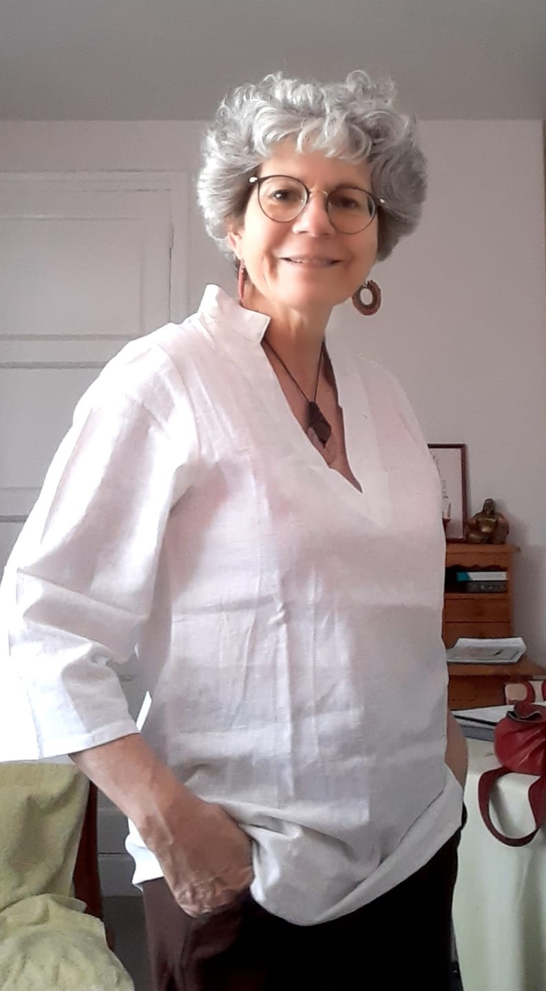 Customer photo review of Blouse Madeleine – Lin Blanc