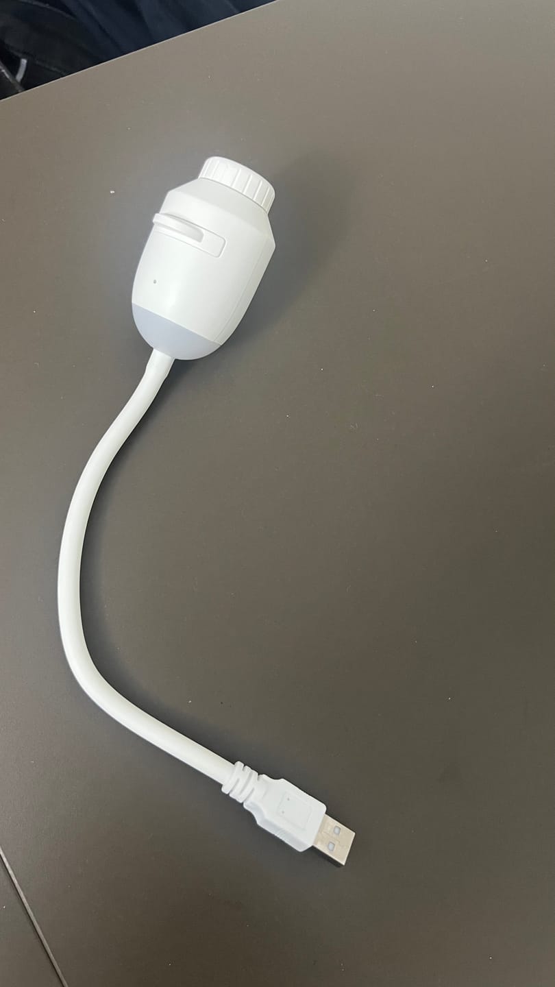 Customer photo review of USB Galaksi Projektör 2’si 1 Arada – LED Gece Lambası – 360° Ayarlanabilir 3 Değiştirilebilir Filmli LED Projektör