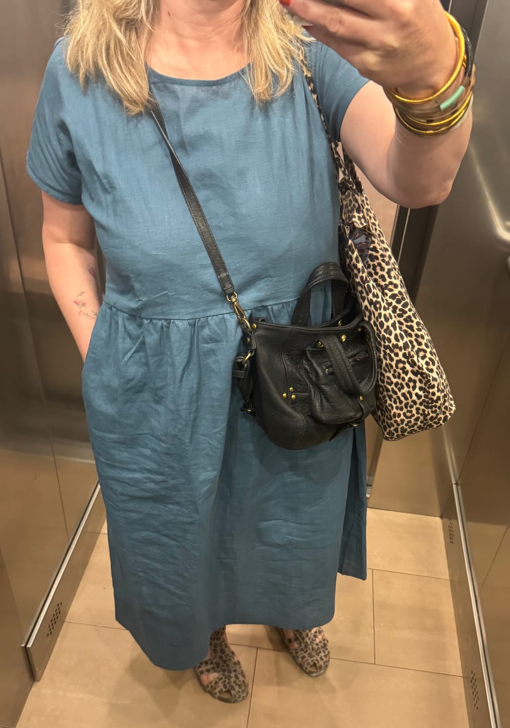 Customer photo review of Robe Elsie - Lin bleu navy
