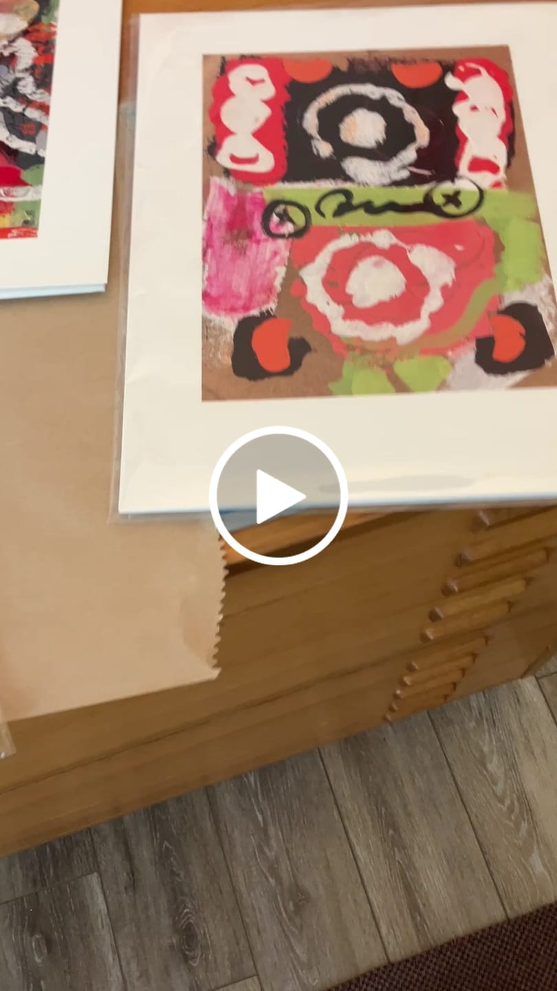 Customer video review of 11x14 Retail Ready Prints