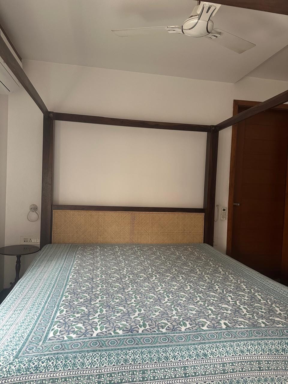 Customer photo review of Nieves Solid Sheesham Wood Poster Bed with Cane Headboard