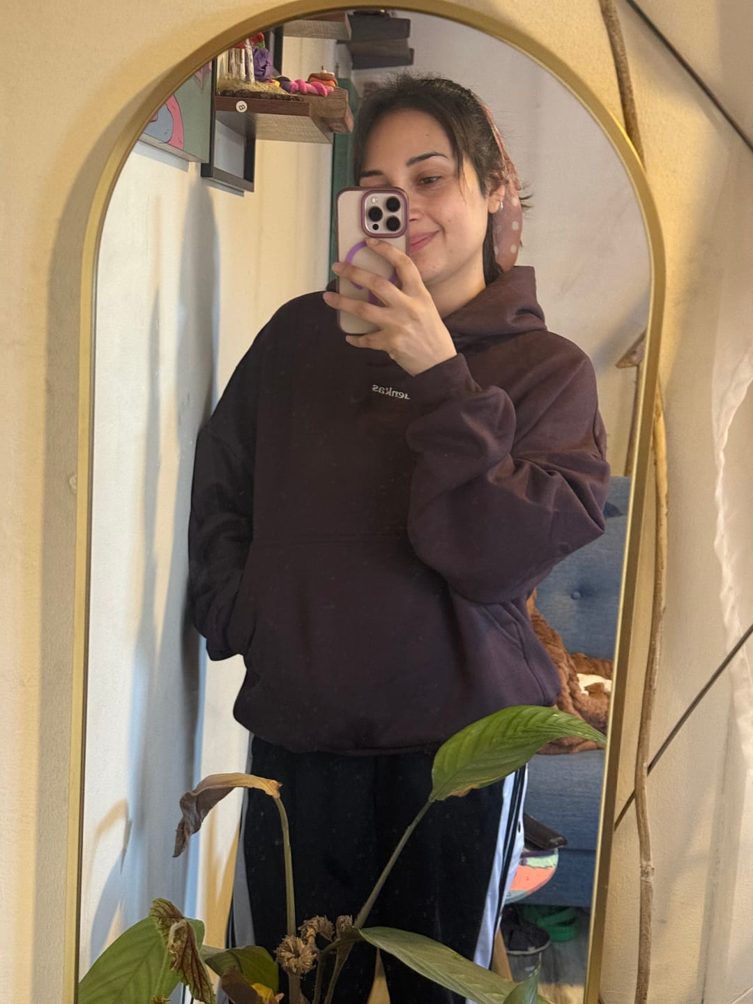 Customer photo review of POLERÓN HOODIE CAFÉ - OVERSIZE CON GORRO LOGO BORDADO