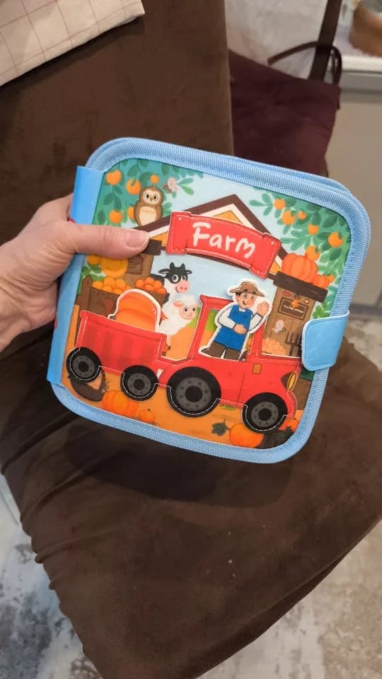 Customer photo review of 🚜 A Quinta Divertida 2: Pequenos Agricultores – Livro Montessori