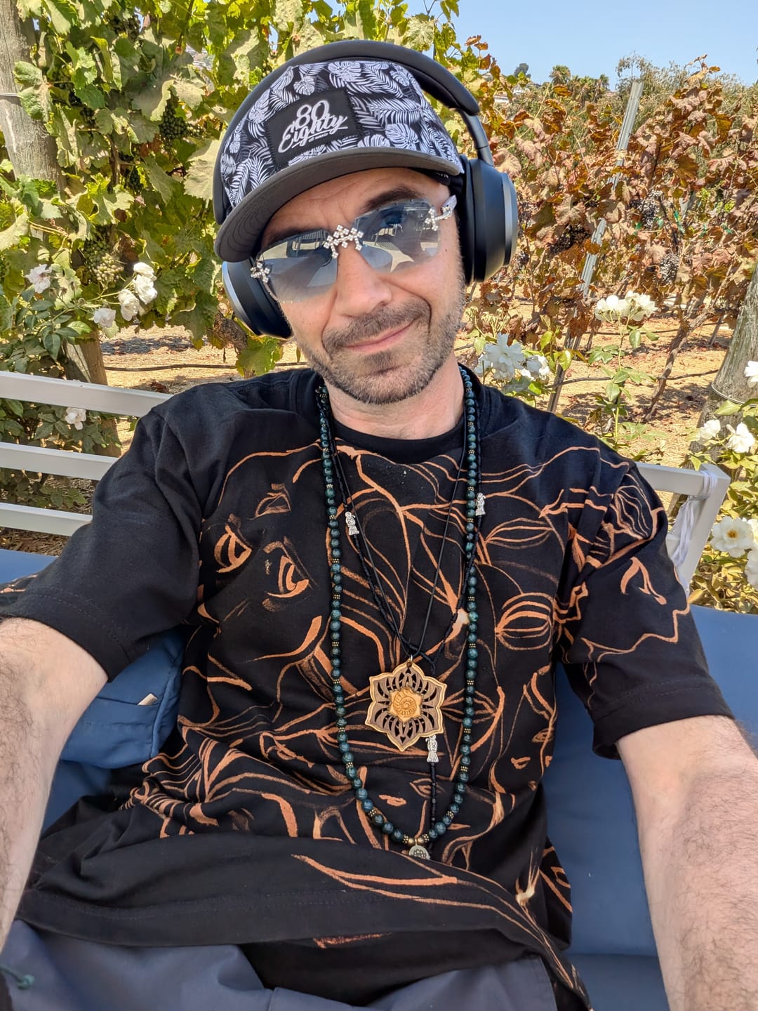 Customer photo review of 80Eighty® Tropic Hat