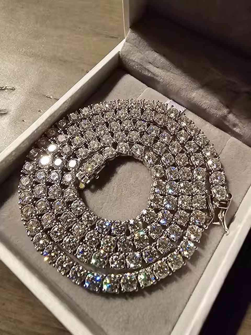 Customer photo review of 2mm 3mm 4mm 5mm 6.5mm Moissanite Tennis Necklace, 925 Silver Gold-Plated