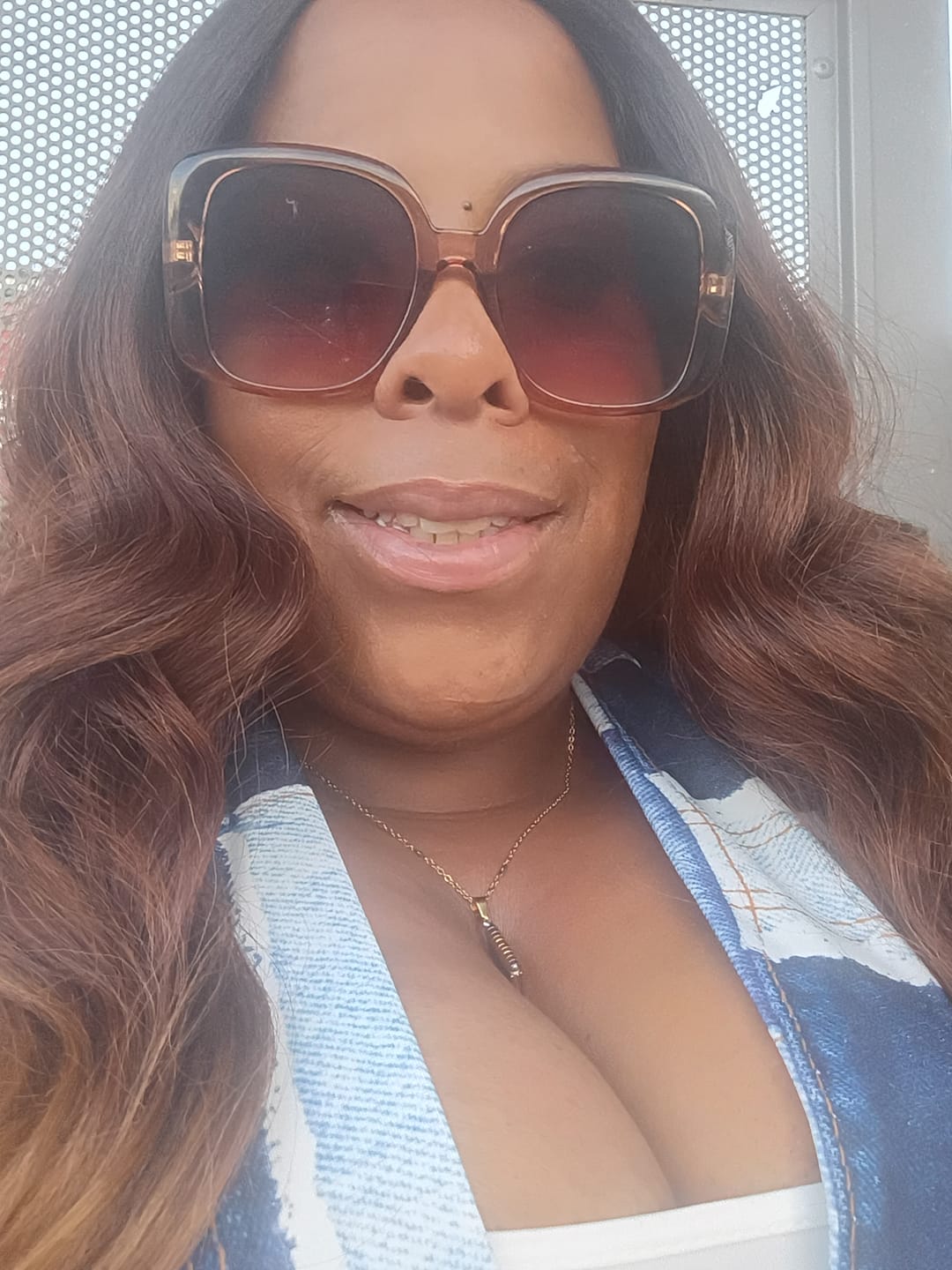 Customer photo review of Sensationnel Butta Lace HD 5" Deep Parting Lace Front Wig - BUTTA UNIT 10