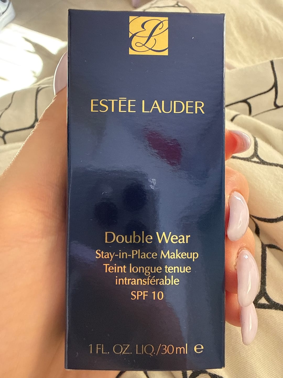 Customer photo review of Double Wear Stay In Place Makeup אסתי לאודר מייקאפ דאבל וור החדש