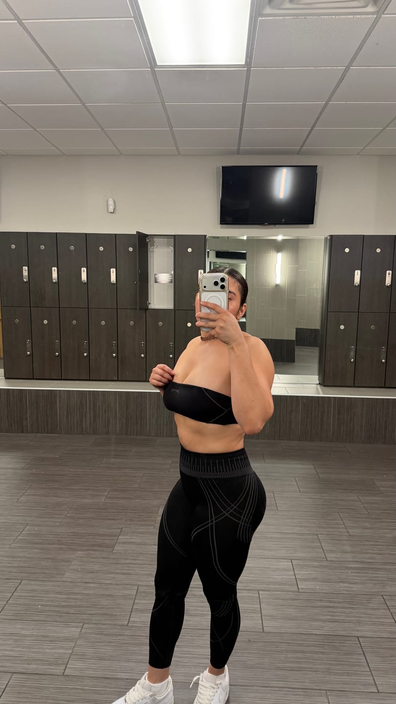 Customer photo review of W2234 Batman Seamless Leggings