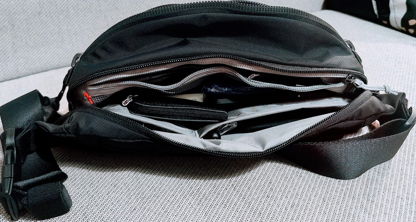 Customer photo review of CIVIC Access Sling 2L