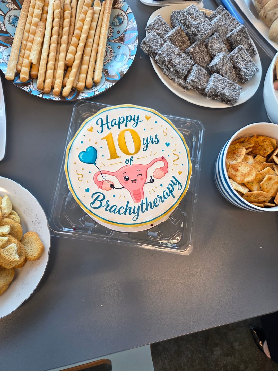 Customer photo review of 20 cm Pre-cut Circle Custom Edible Icing Image