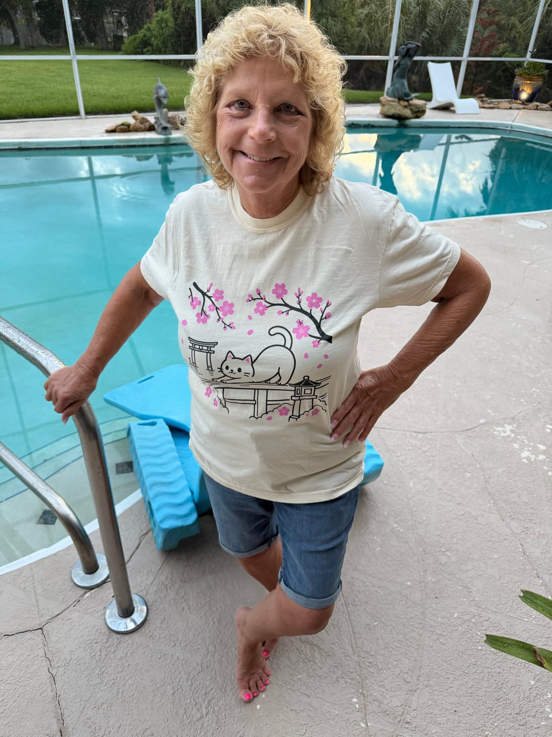 Customer photo review of Sakura Stretch T-Shirt