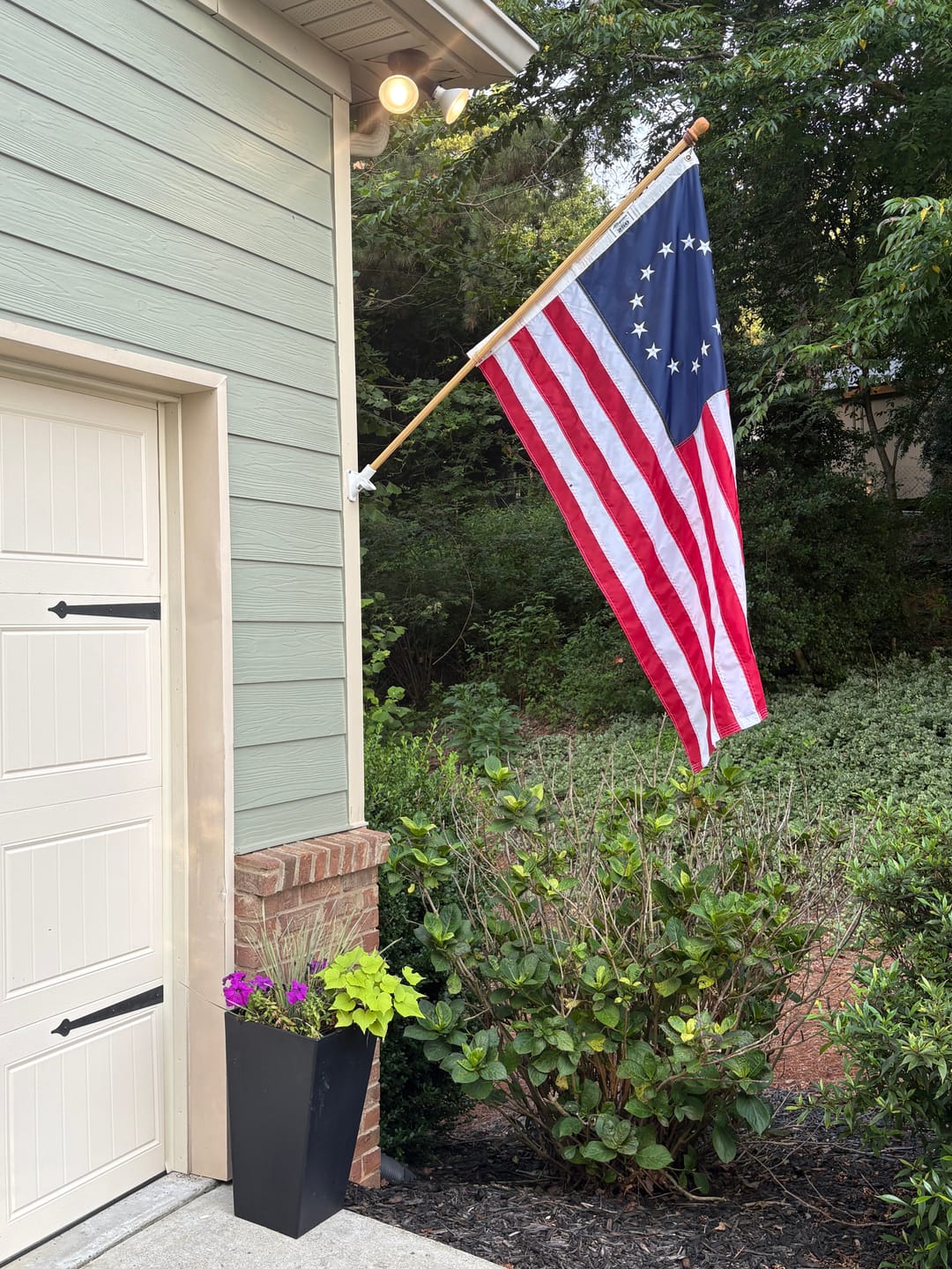 Customer photo review of 3' x 5' Betsy Ross Flag