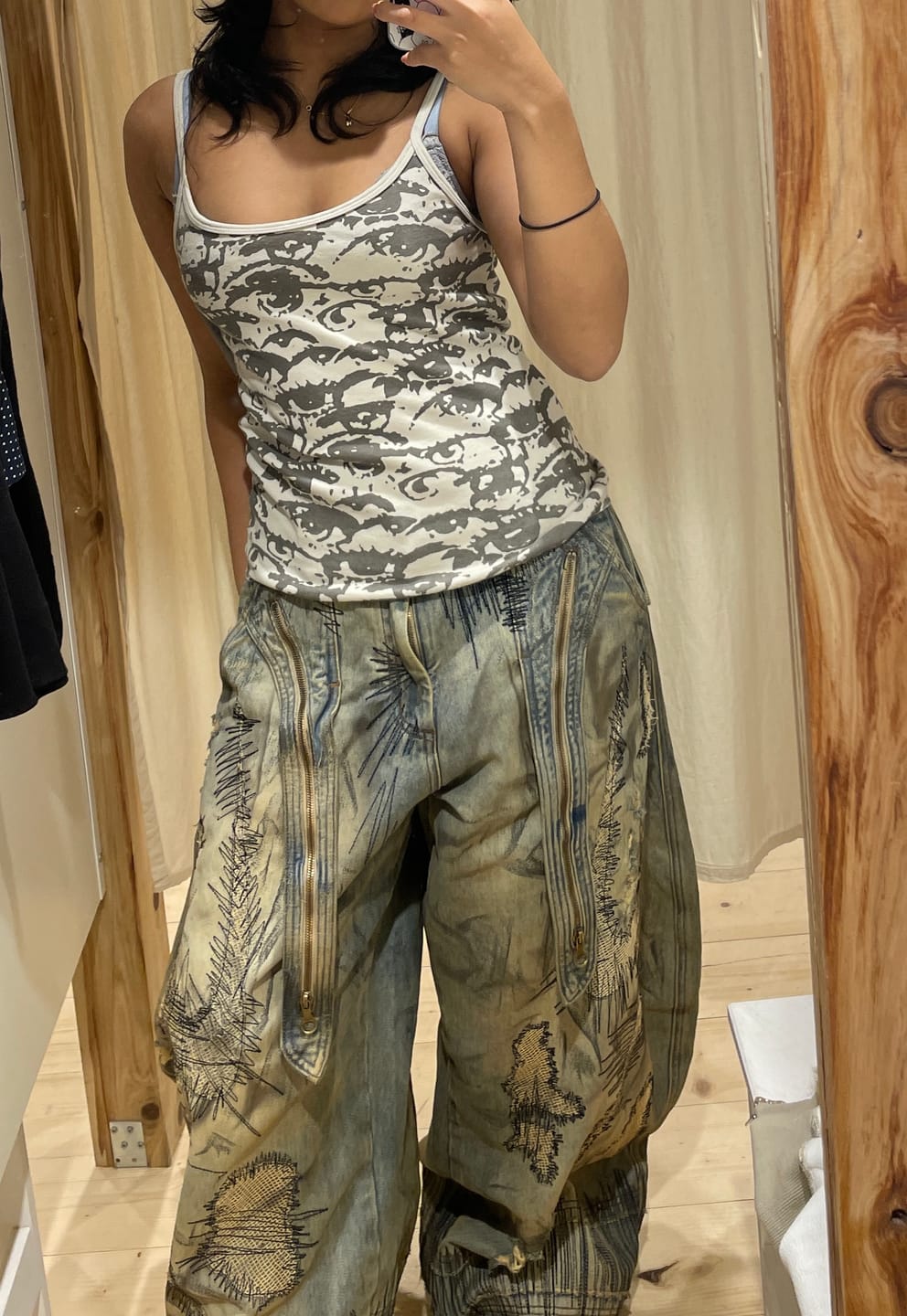 Customer photo review of Personsoul Curved Blade Embroidered Denim Jeans
