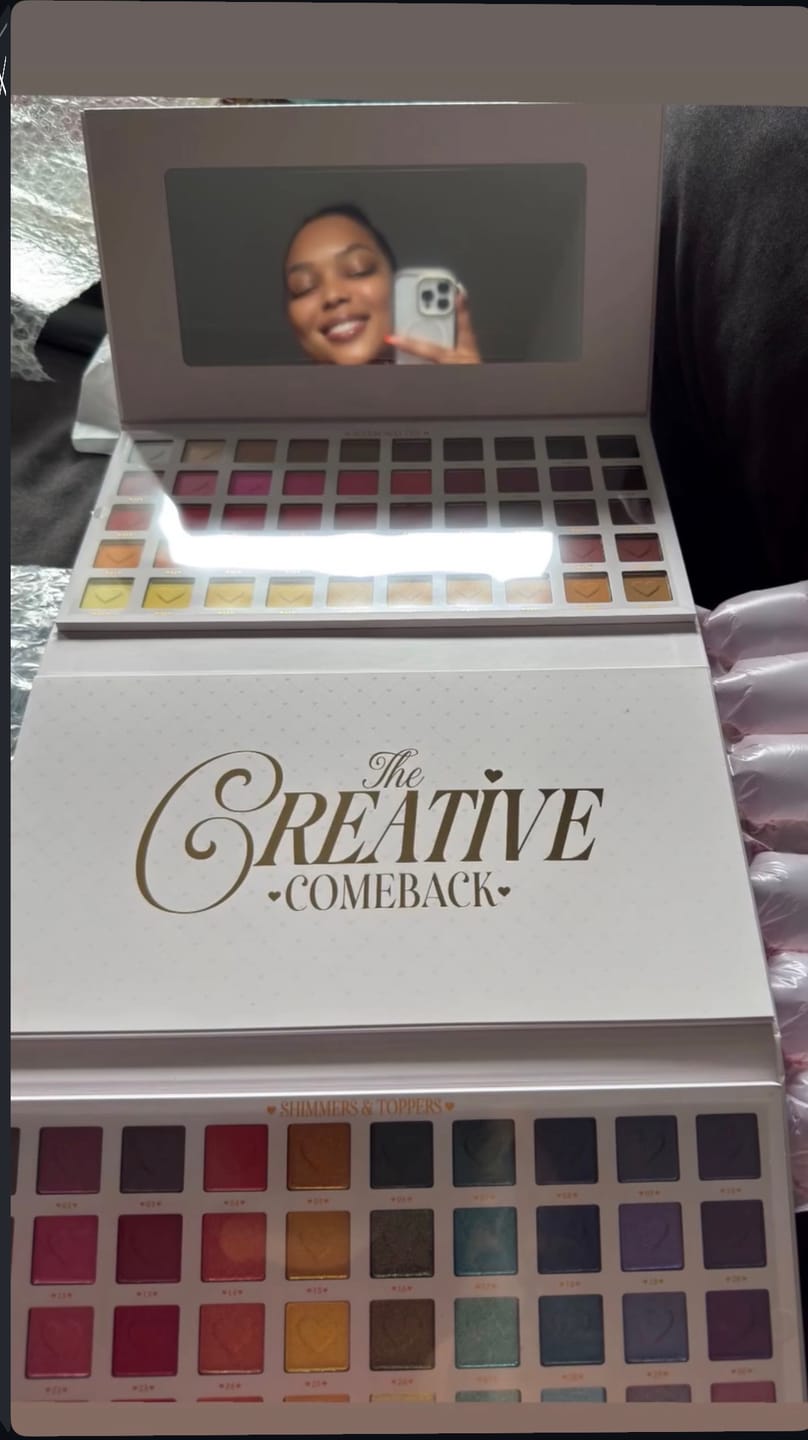 Customer photo review of Creative Comeback XXXL Palette