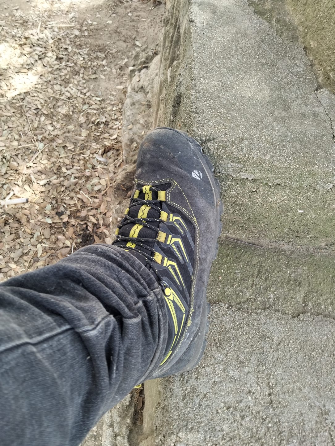 Customer photo review of Scarpone Trezeta Aoraki WP Uomo Impermeabile con Suola Vibram Grigio/Nero
