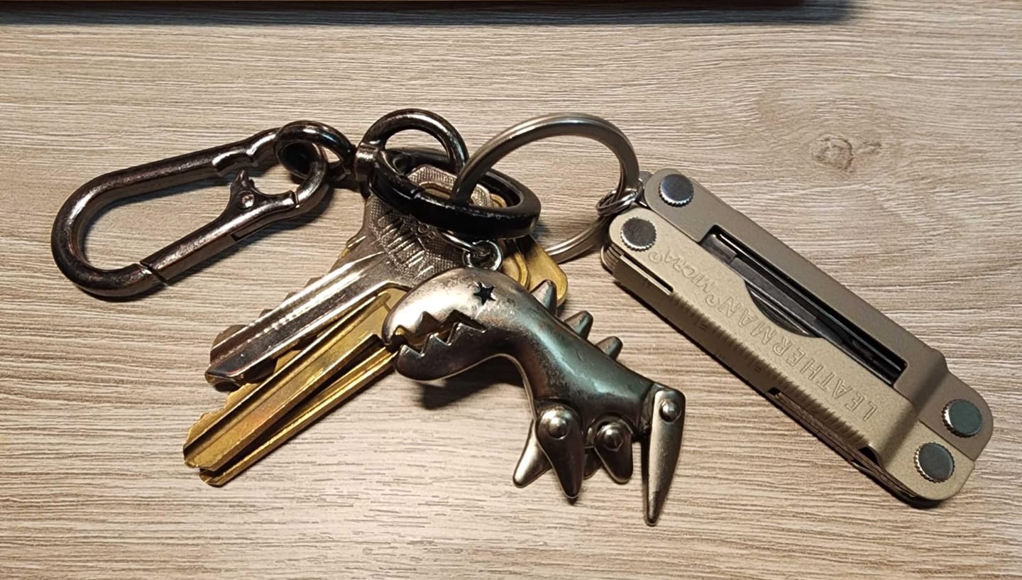 Customer photo review of Leatherman Micra Multi-Tool | 10 Tools | Spring-Action Scissors