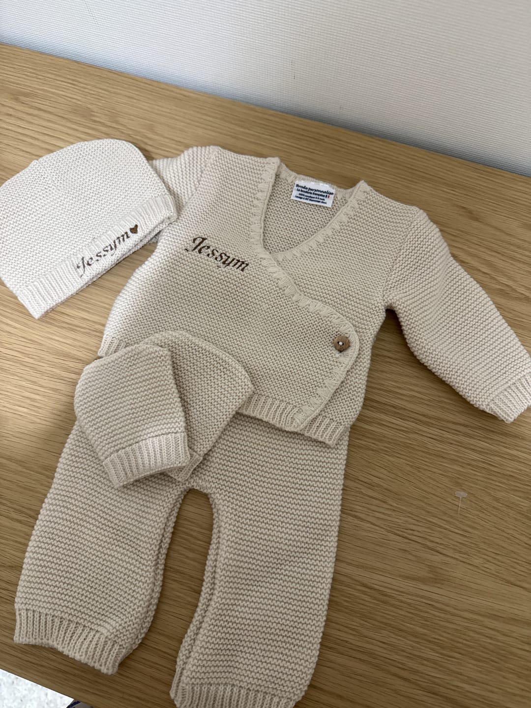 Customer photo review of Ensemble en maille brodé