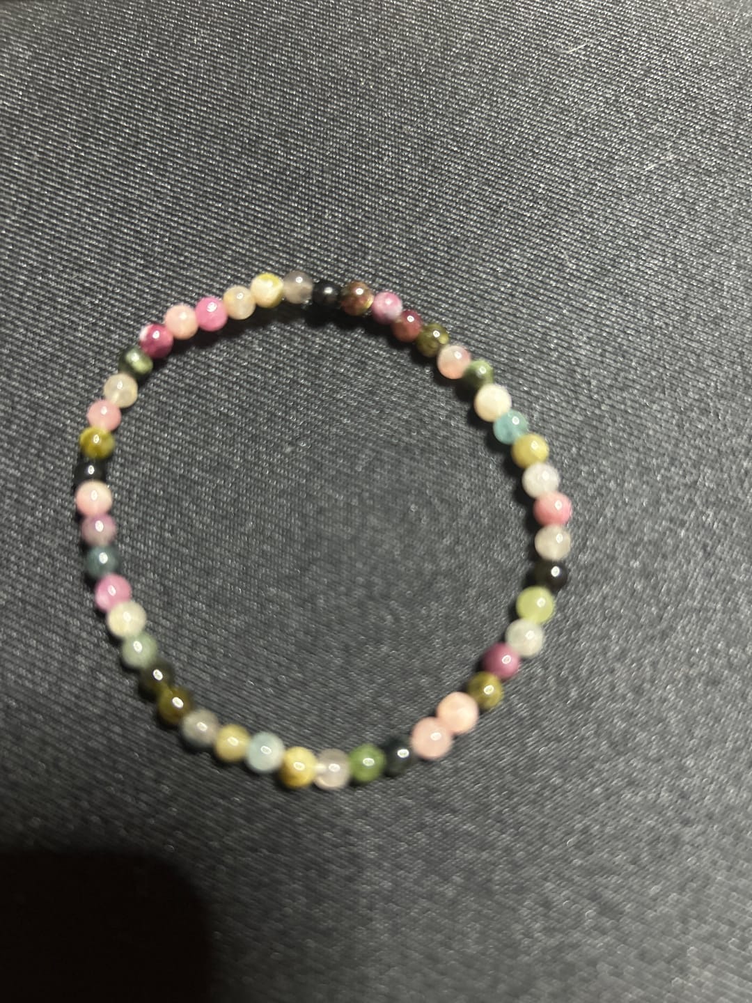 Customer photo review of Pulsera de Turmalina Multicolor (4 mm)
