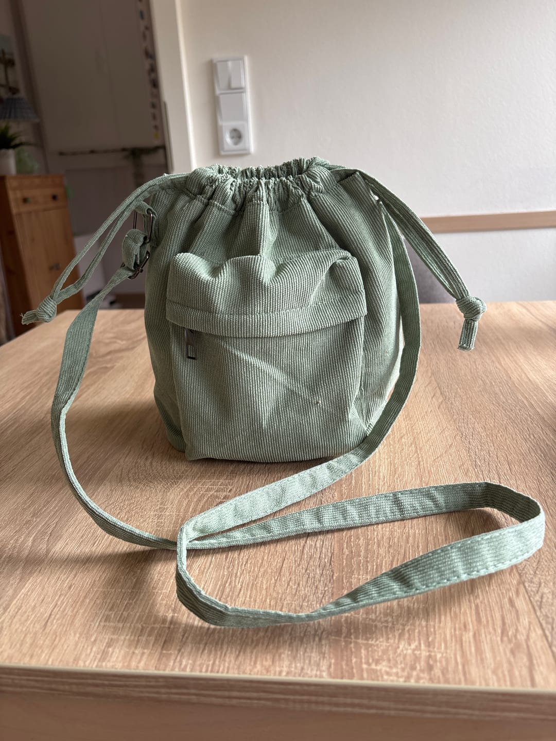 Customer photo review of Cord Bucket Umhängetasche