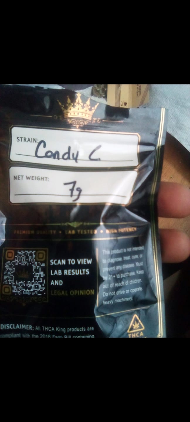 Customer photo review of Candy Cartel Light Assist THCA