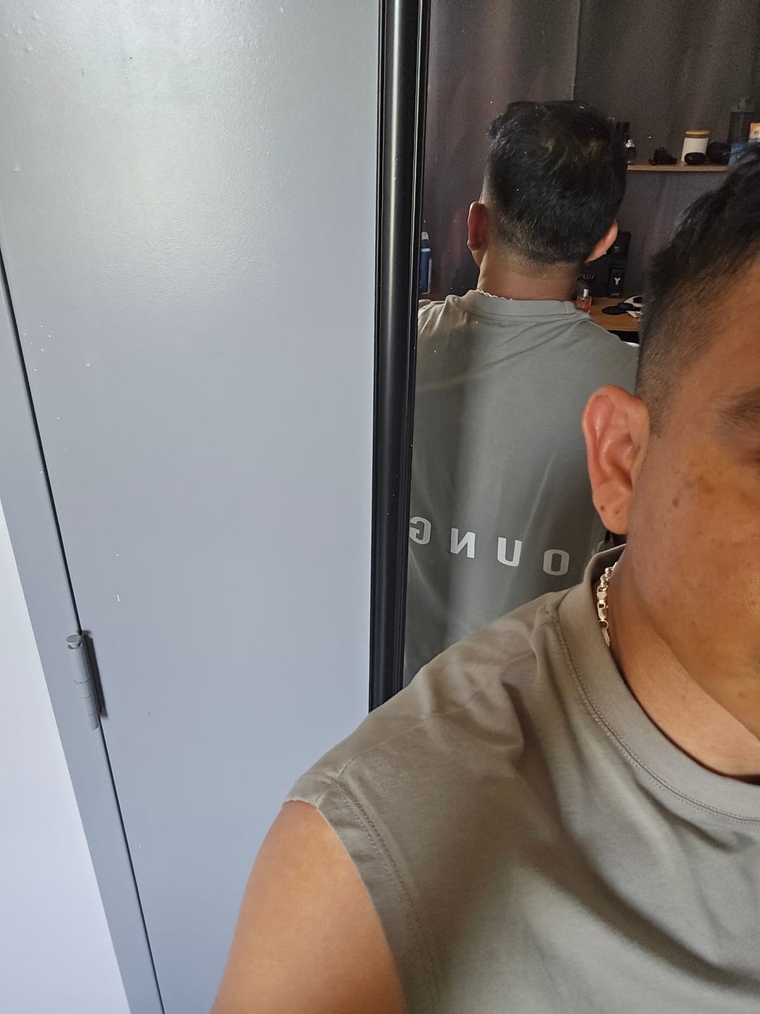 Customer photo review of 401 Essential Jacked Tees