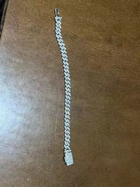 Customer photo review of Sterling Silver VVS D Color Moissanite Cuban Link Bracelet 6MM 8MM 10MM
