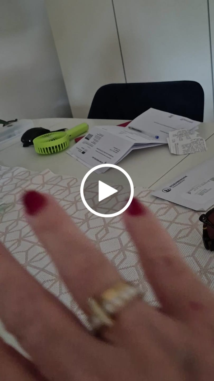 Customer video review of Square Pave Infinity Flow Ring 14K Vergoldet