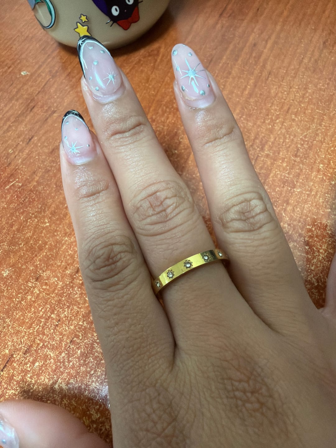 Customer photo review of Anillo Con Mini Flores Zirconias