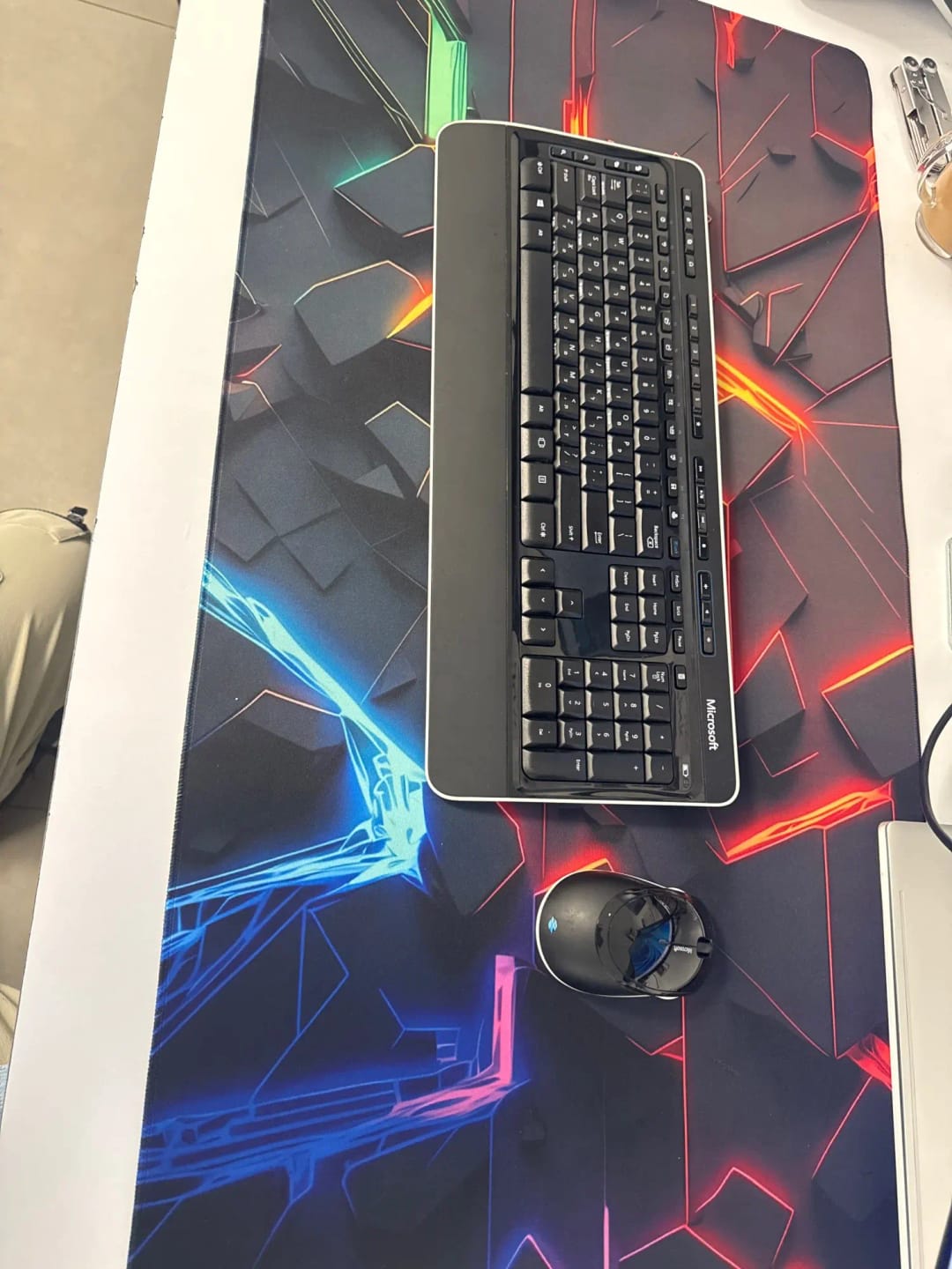 Customer photo review of Large Gaming Hexagonal Geometric Mouse Pad
