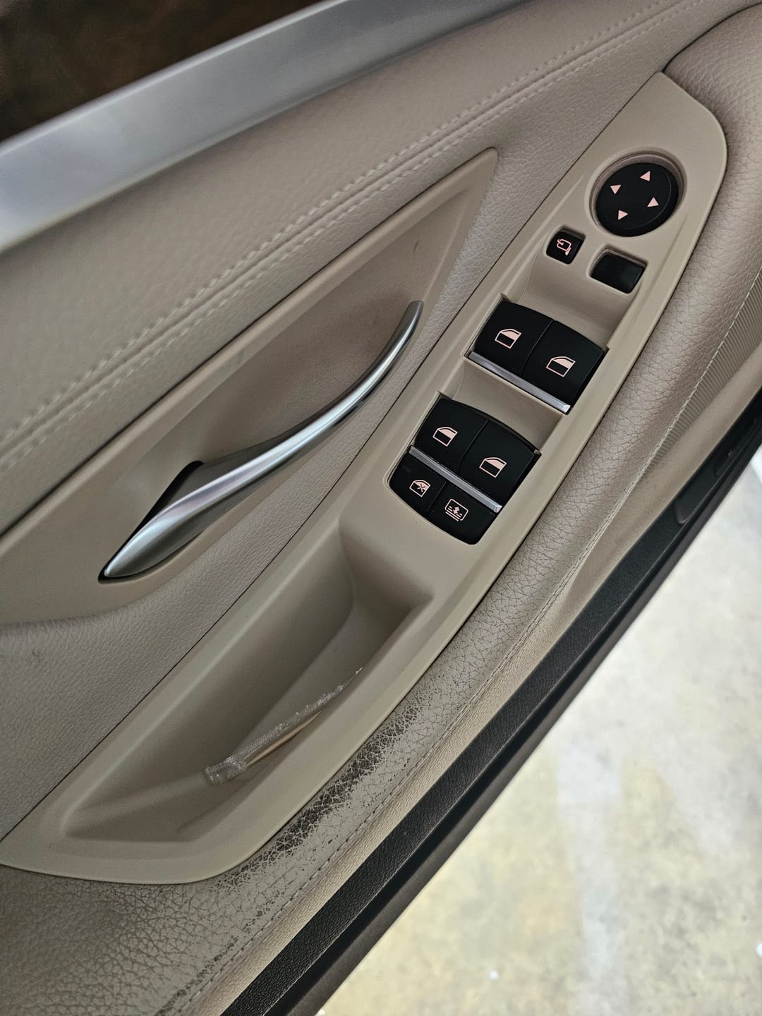 Customer photo review of For BMW 5 Series F10/F11 Inner Door Handle Cover Set – No-Disassembly Fix for Sticky/Melting Handles (2011–2017)