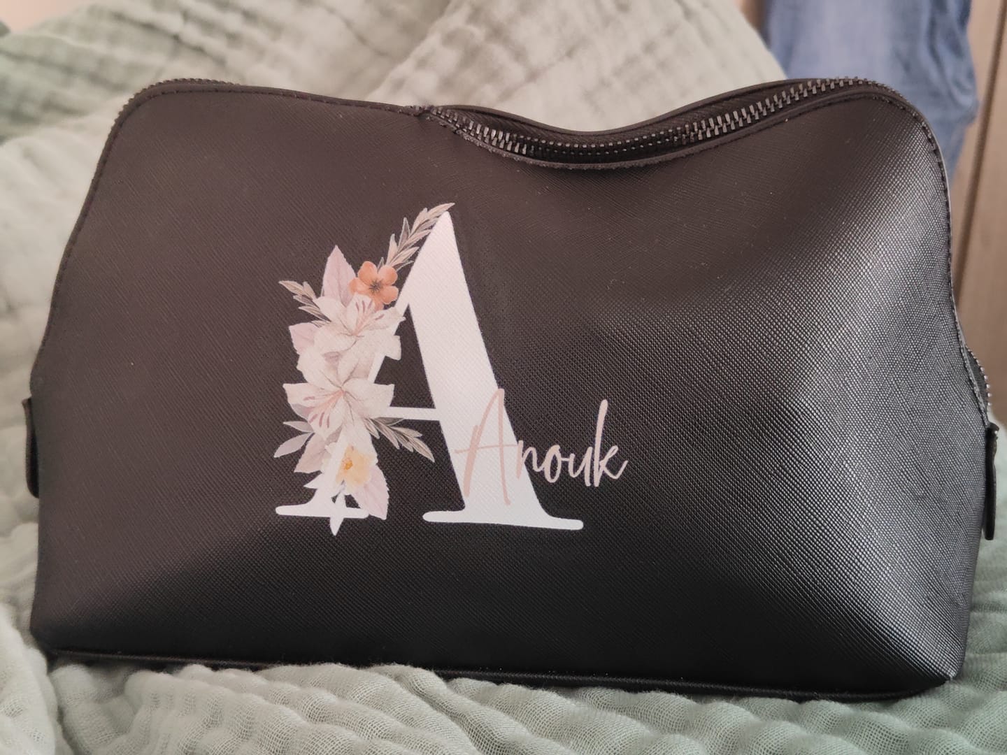 Customer photo review of Deine Initiale - Individuelle PU Kosmetiktasche