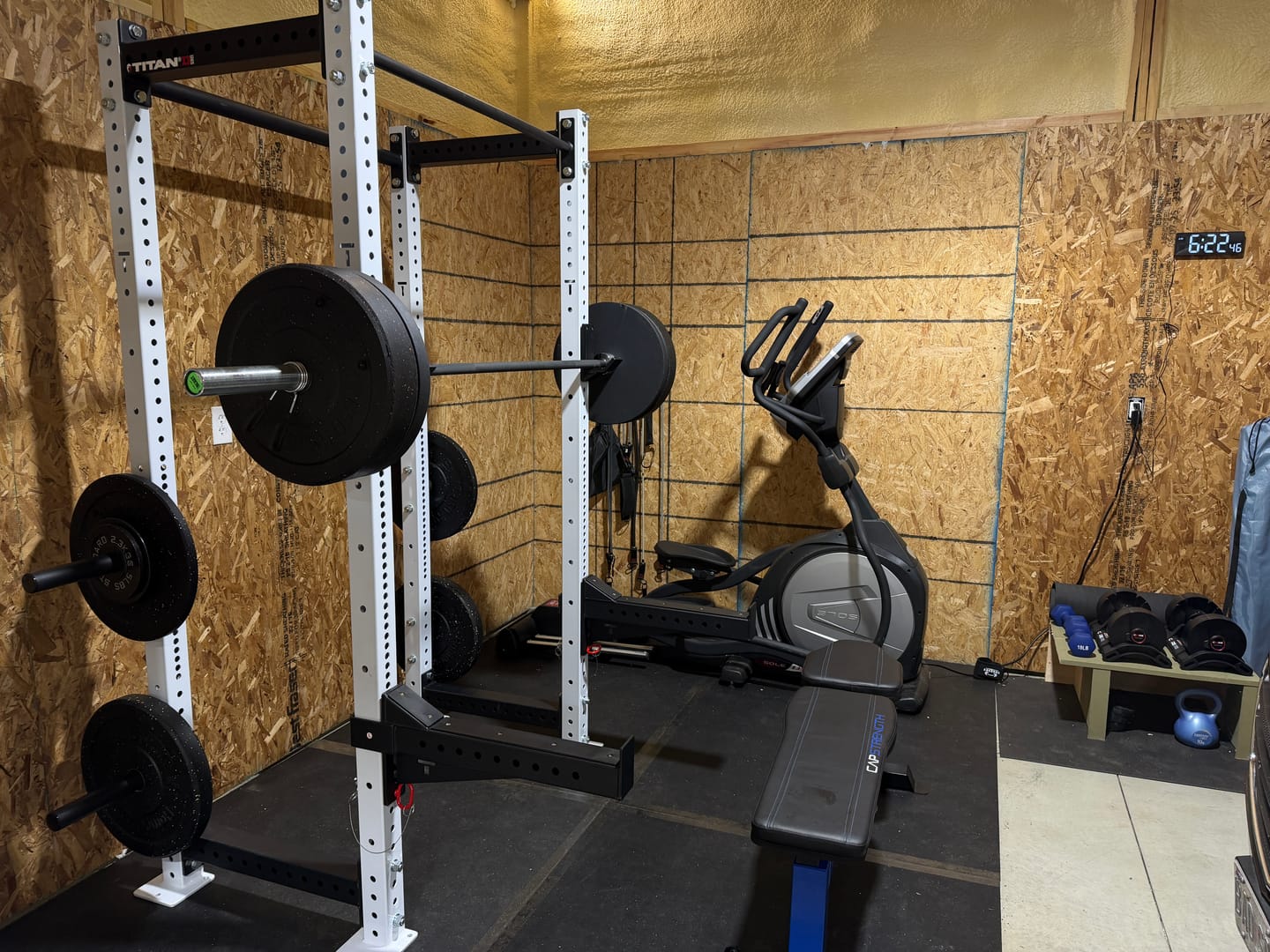 Customer photo review of URA-MAX COLORED Bumper Plate Sets