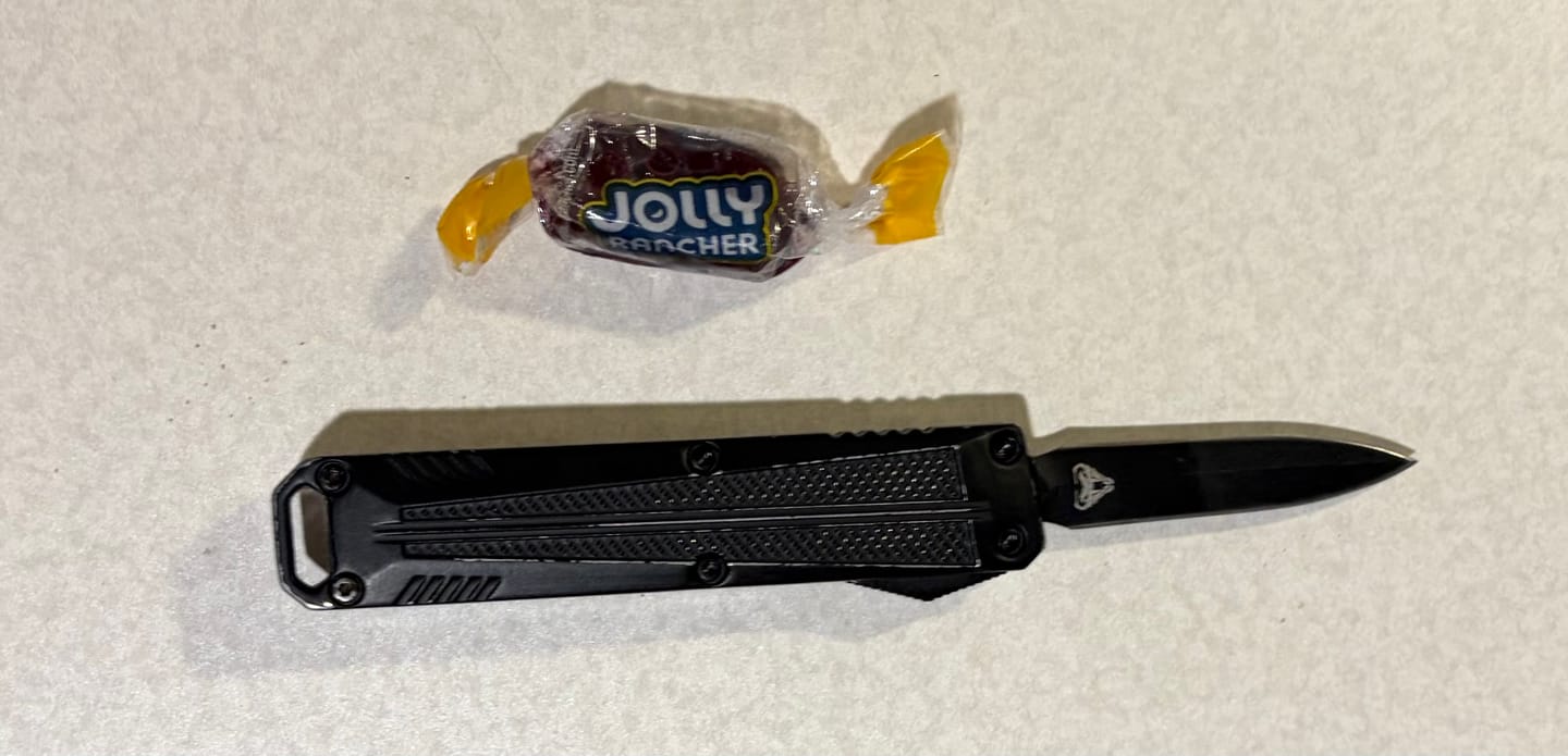 Customer photo review of VT Mini Stinger OTF Knife