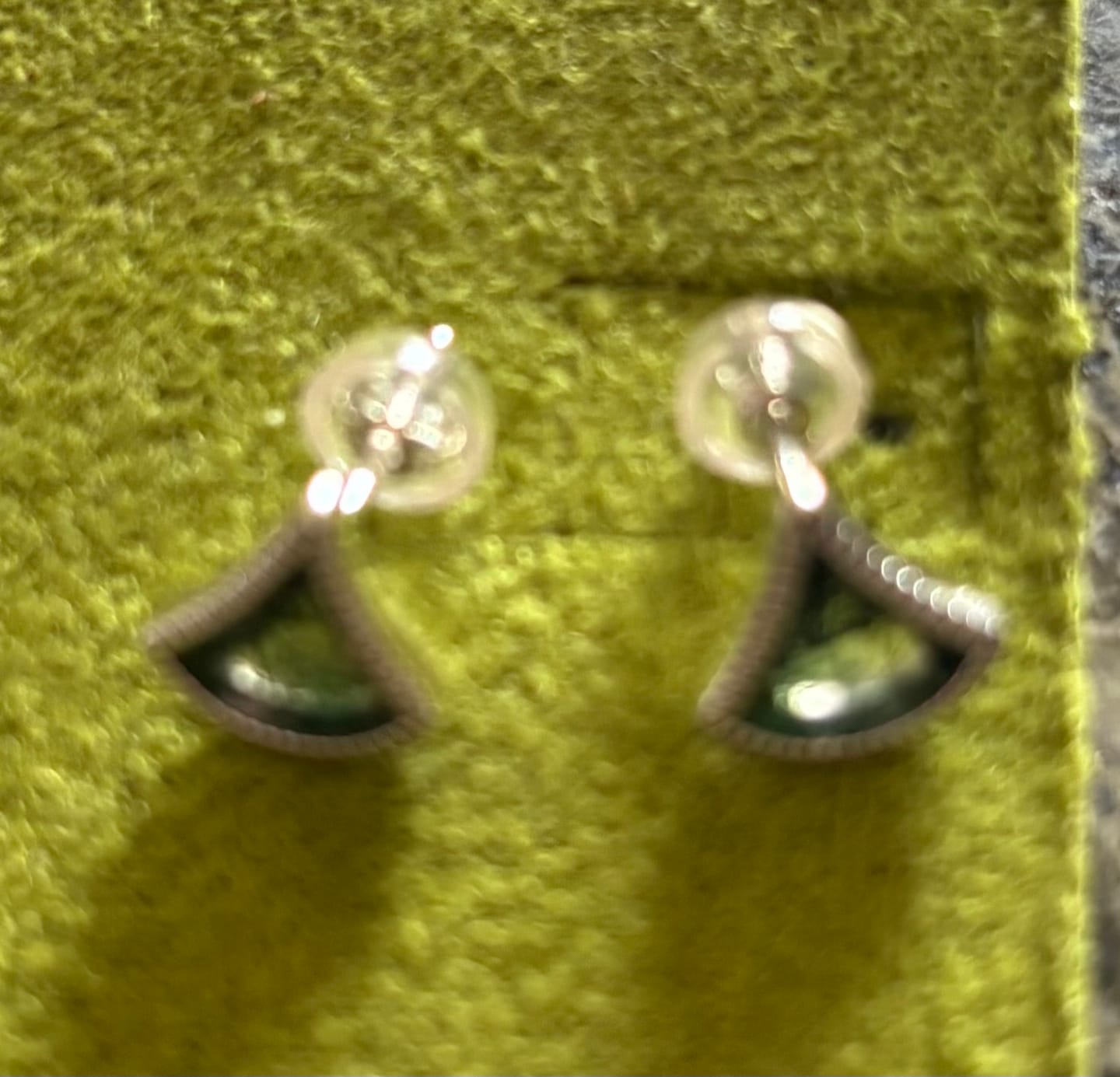 Customer photo review of Olivenorma Ginkgo Leaf Shape Moss Agate Jewelry Set