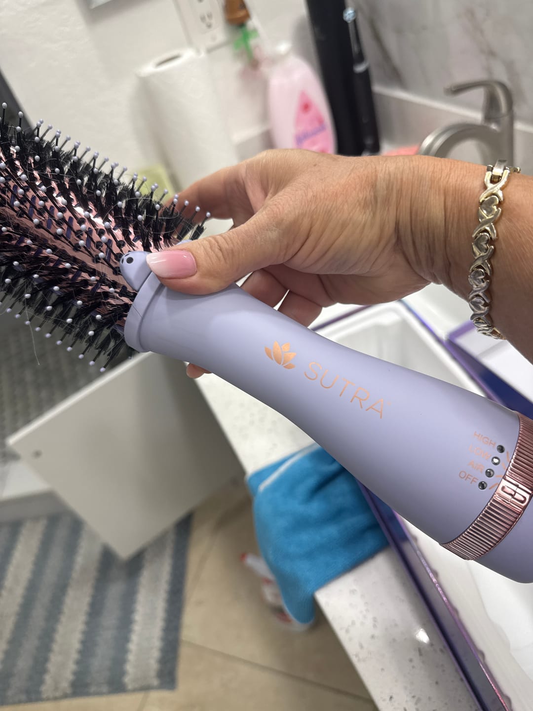 Customer photo review of Ultra Violet 2" Blowout Brush