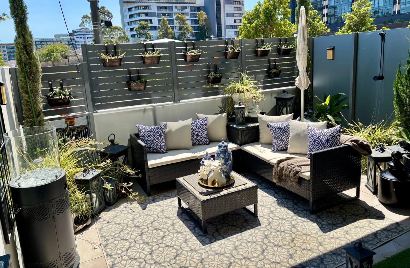Customer photo review of Housse de Coussin Classique Extensible | Salon de Jardin Extérieur & Intérieur