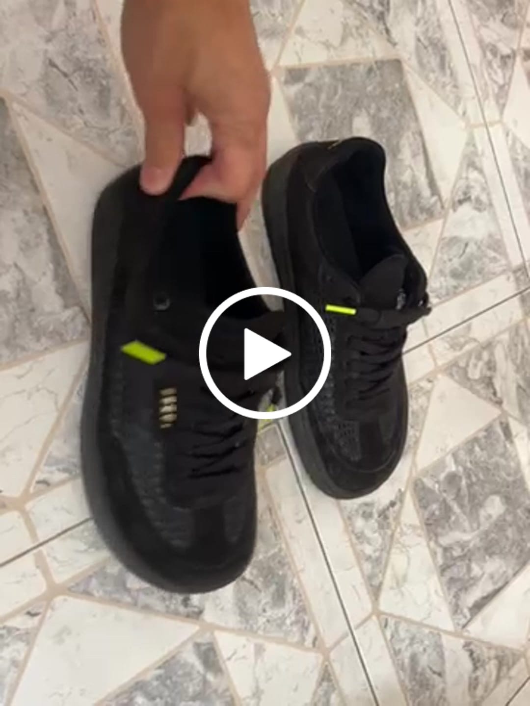 Customer video review of Soho Mesh Black