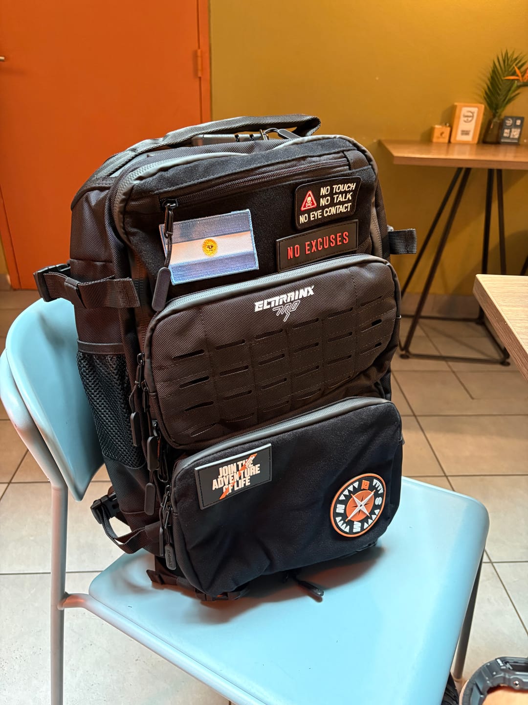 Customer photo review of Mochila Pro Series 45L Black