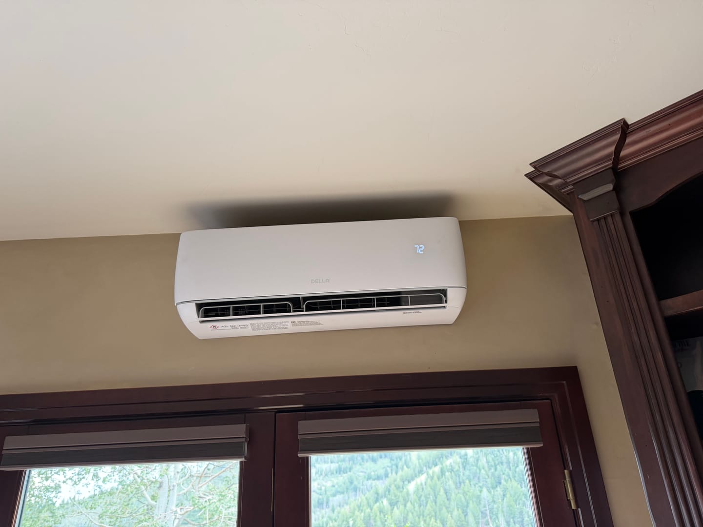 Customer photo review of DELLA Motto Series 18000 BTU 19 SEER2 Mini Split Heat Pump AC – Up to 1000 Sq.Ft.