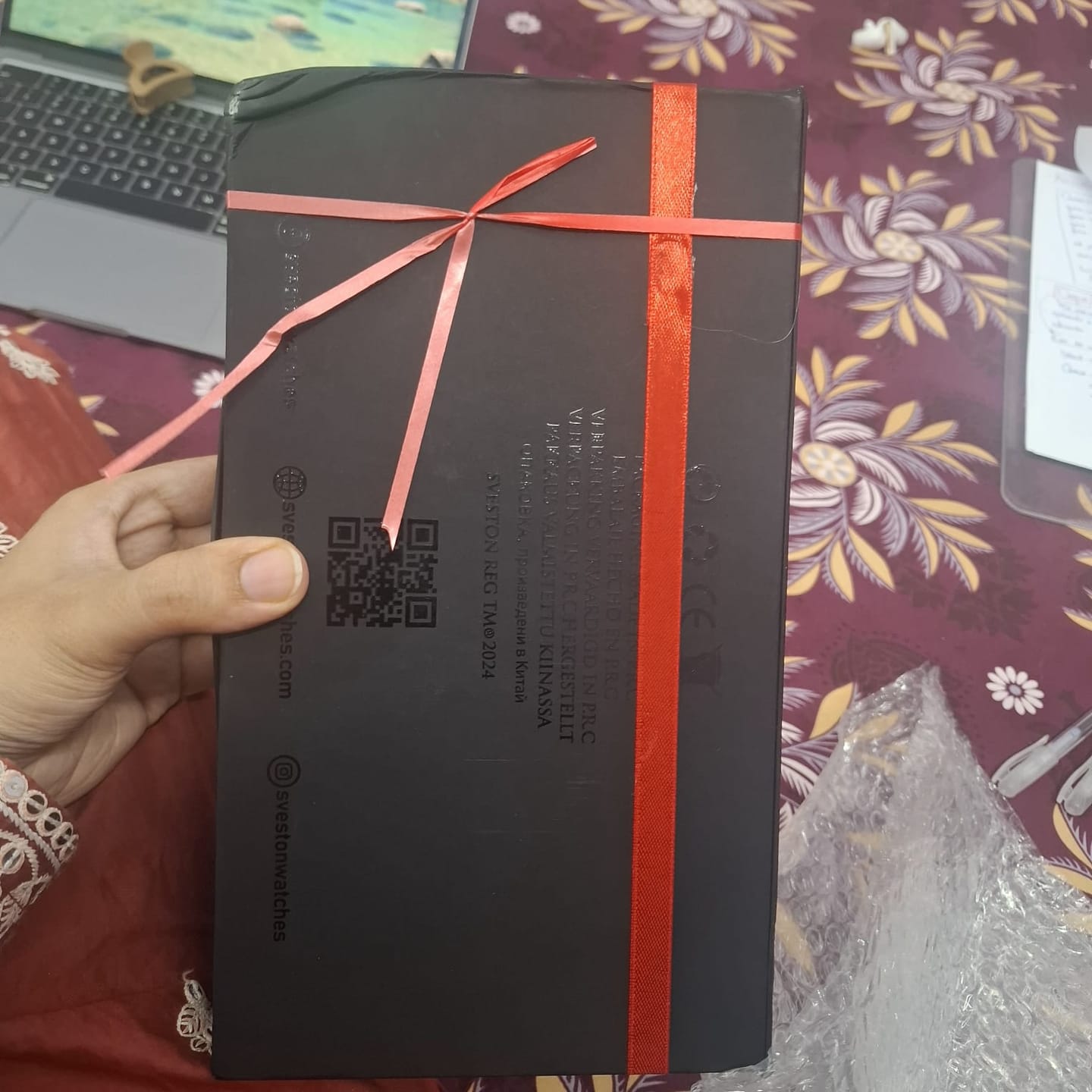 Customer photo review of Gift Wrapping