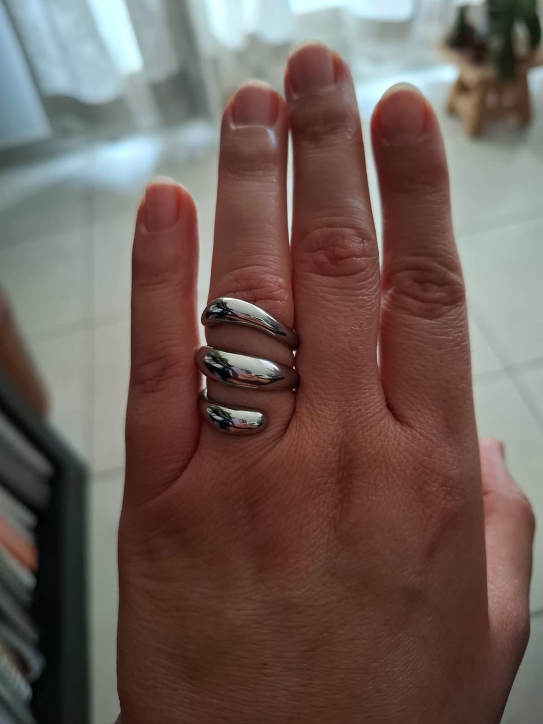 Customer photo review of Anillo Carmin Plata