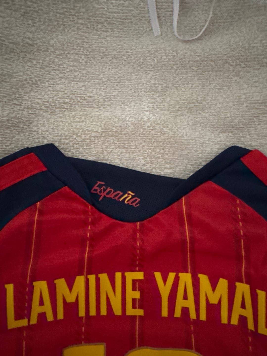 Customer photo review of CAMISETA MUNDIAL ESPAÑA HOME 2026/27 PERSONALIZACIÓN LAMINE YAMAL