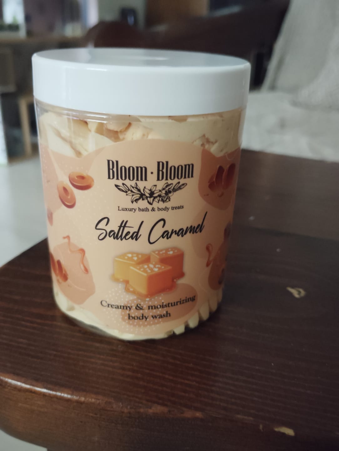 Customer photo review of Σαπουνοπαγωτό Salted Caramel Κρεμώδες Αφρόλουτρο με Βούτυρο Καριτέ | 250gr