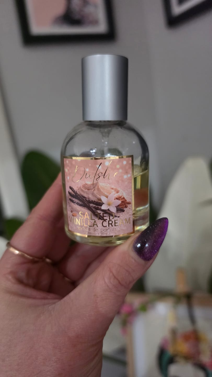 Customer photo review of Salted Vanilla Cream Perfume
