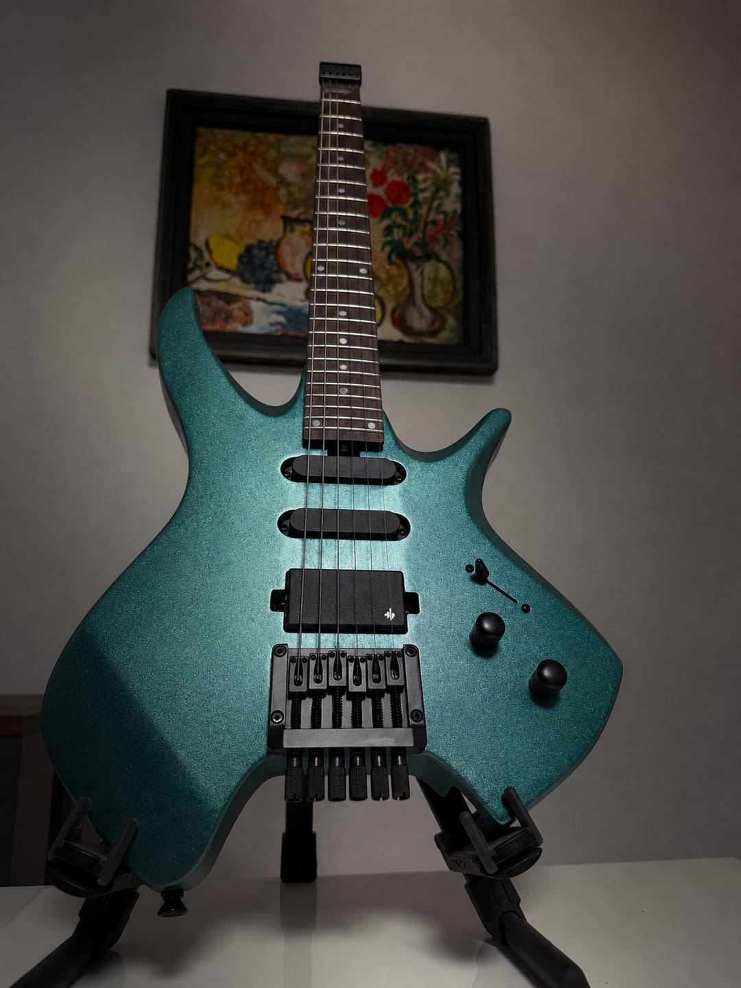 Customer photo review of Donner HLX-500 Guitare Électrique Moderne Sans Tête【ancienne réf. NHL-500】