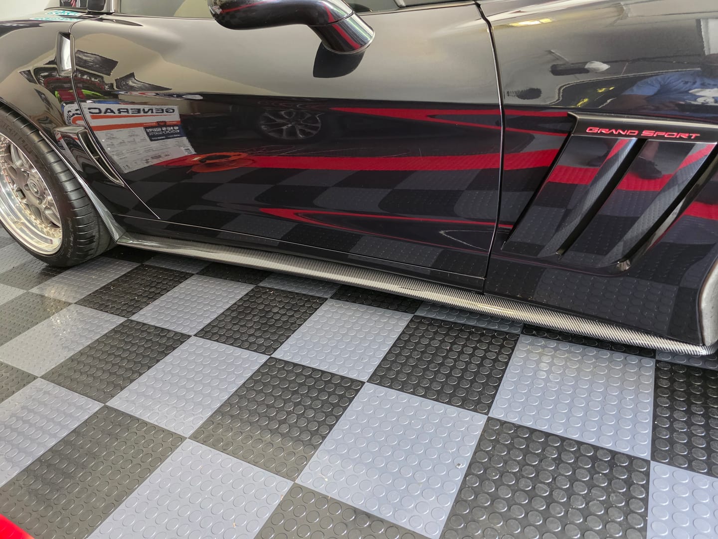 Customer photo review of Corvette C6 Grand Sport / Z06 / ZR1 Side Skirts Rocker Panels