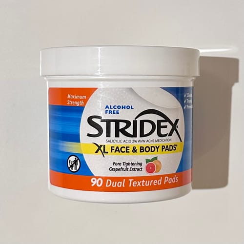 صورة العميل لعبوة مسحات Stridex XL للوجه والجسم.